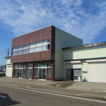 【 貸事務所 】上越市新光町3丁目 倉庫付の貸事務所(2階部分)です！ 除雪対応有り(費用は別途）